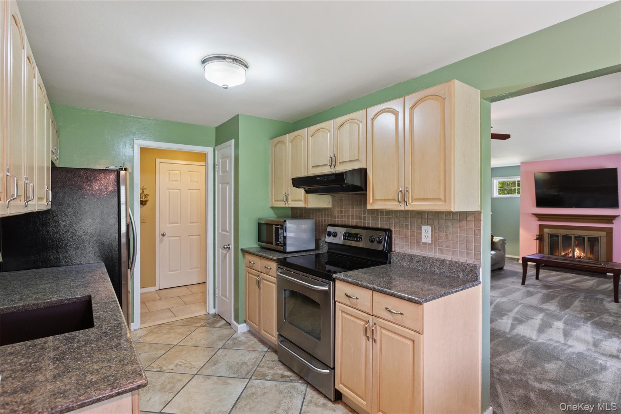 #6 photo, 103 Holly Stream Court, Brewster , NY 10509