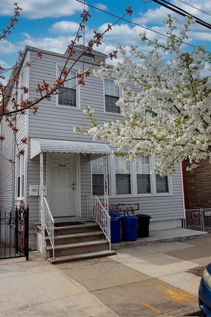 #19 photo, 2868 Roebling Avenue, Bronx , NY 10461