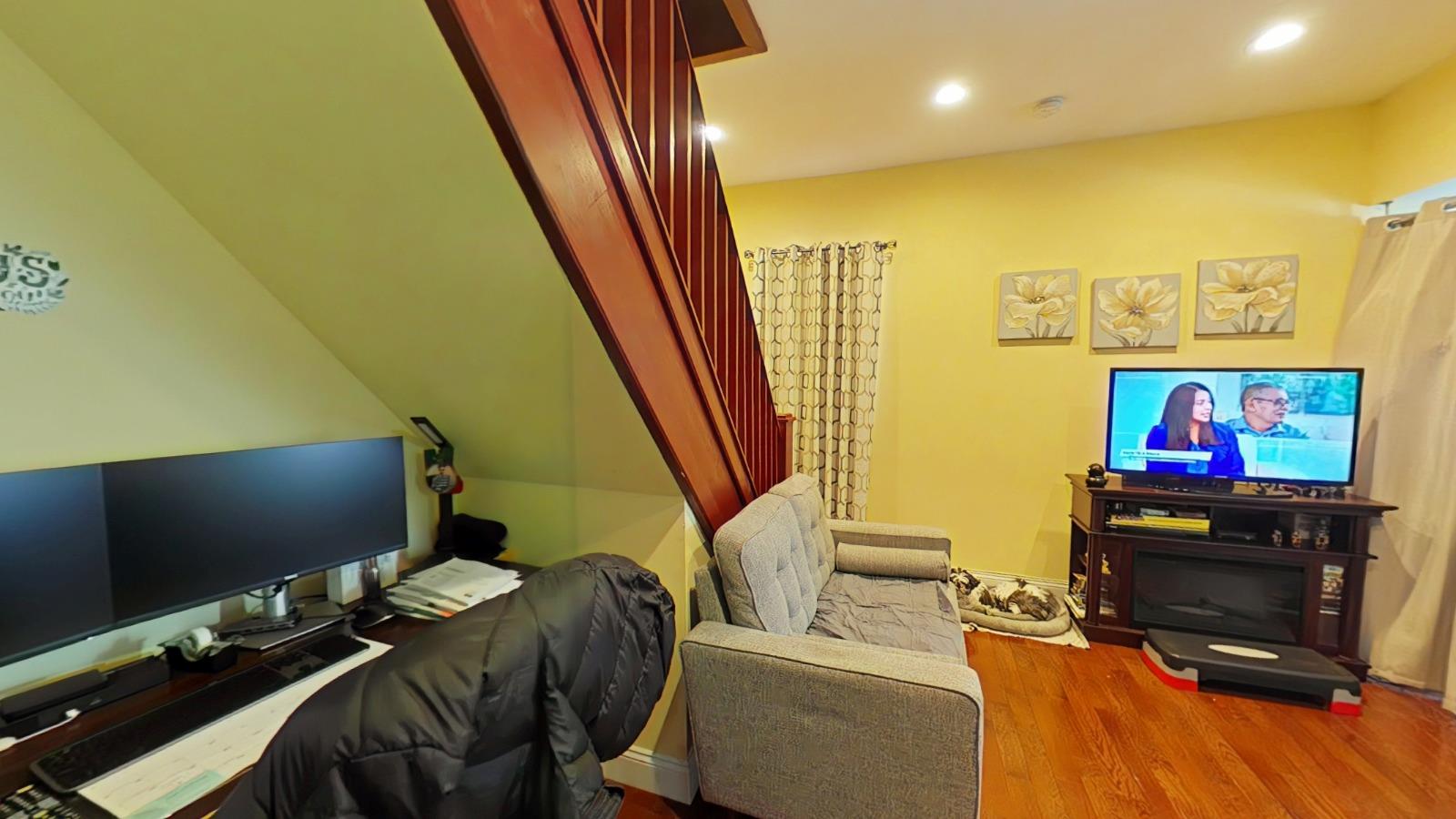 #2 photo, 2868 Roebling Avenue, Bronx , NY 10461