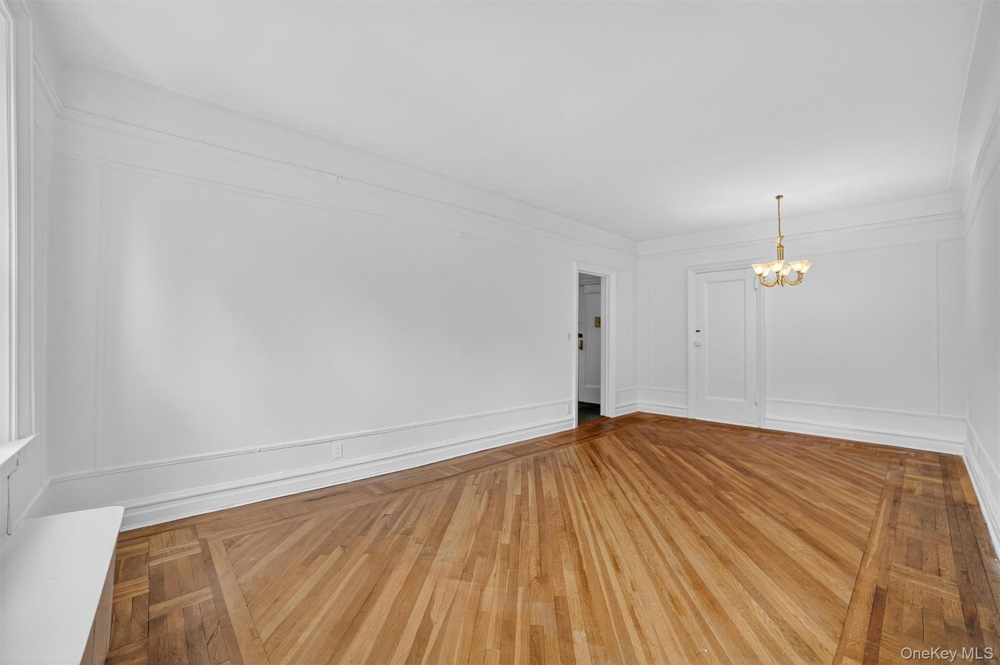 #12 photo, 11 Columbia Avenue, Hartsdale , NY 10530