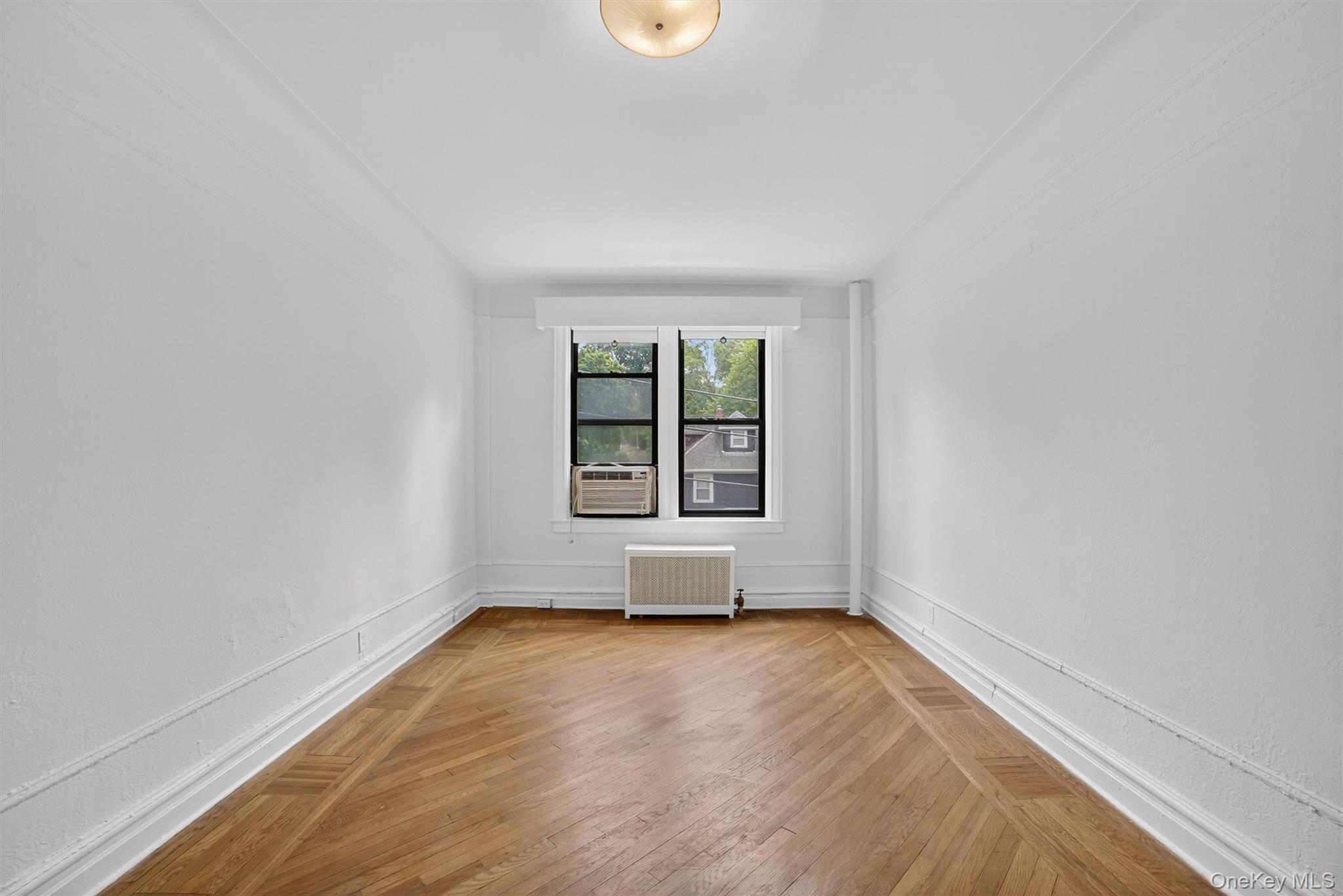 #19 photo, 11 Columbia Avenue, Hartsdale , NY 10530