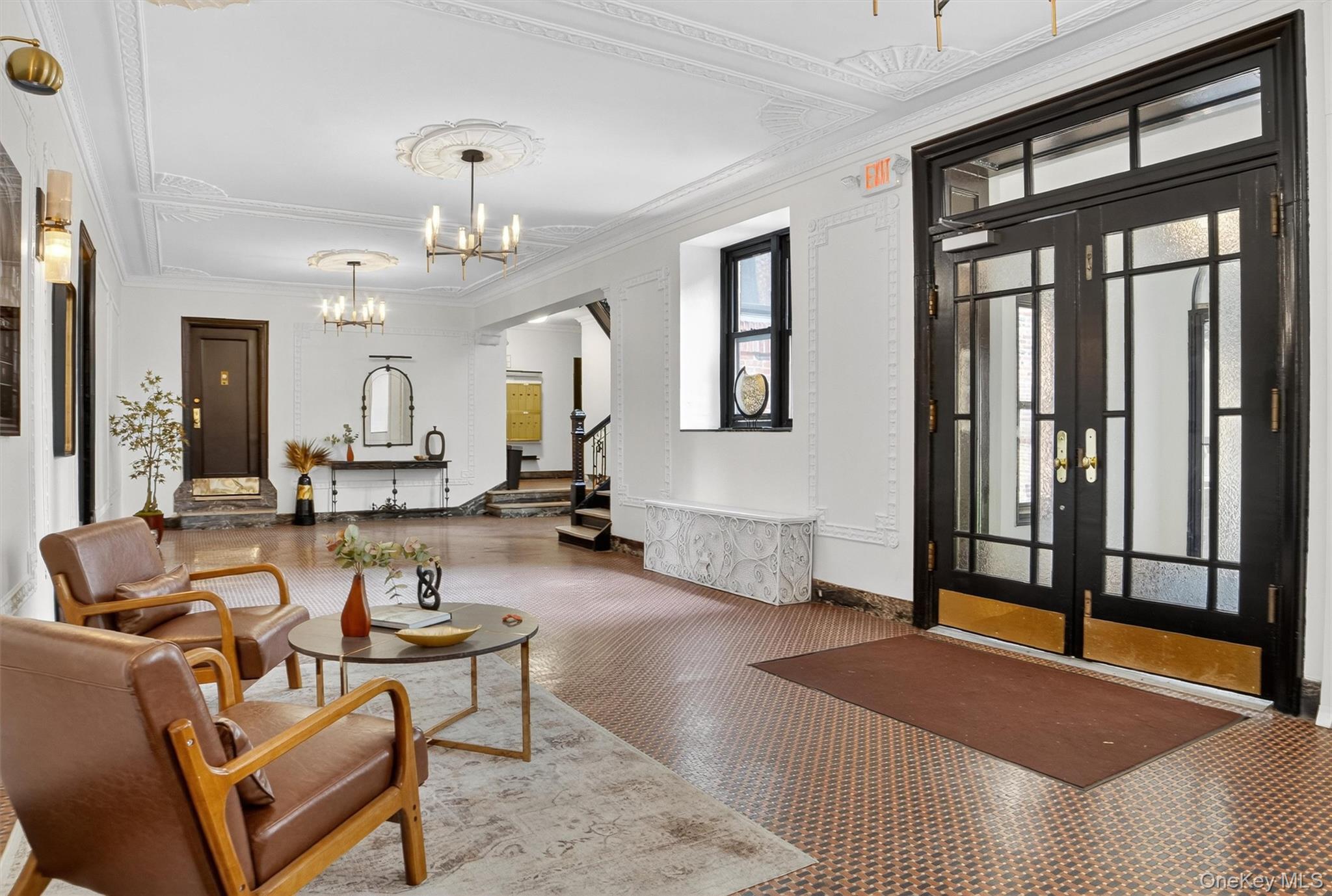 #4 photo, 11 Columbia Avenue, Hartsdale , NY 10530