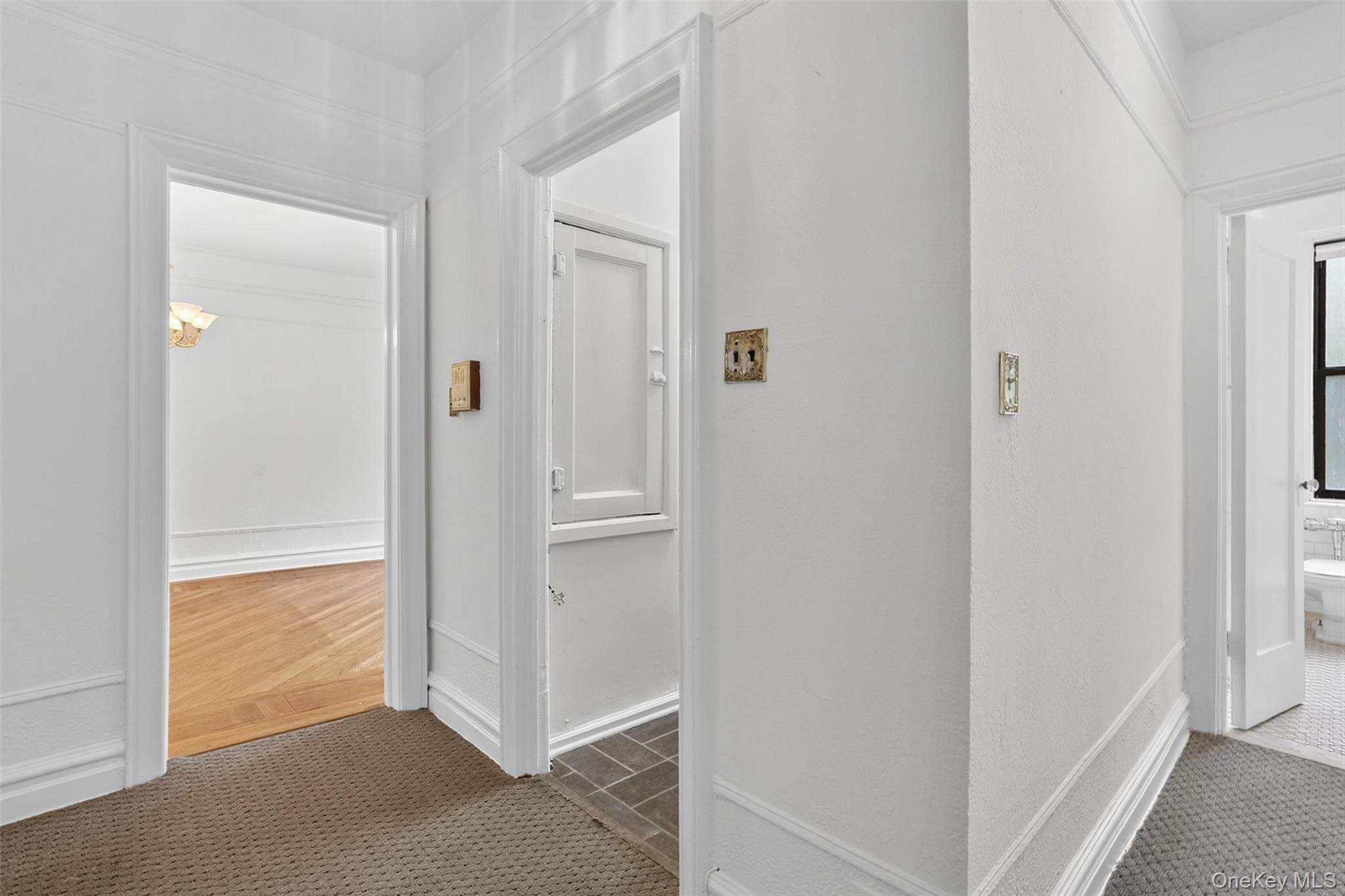 #7 photo, 11 Columbia Avenue, Hartsdale , NY 10530