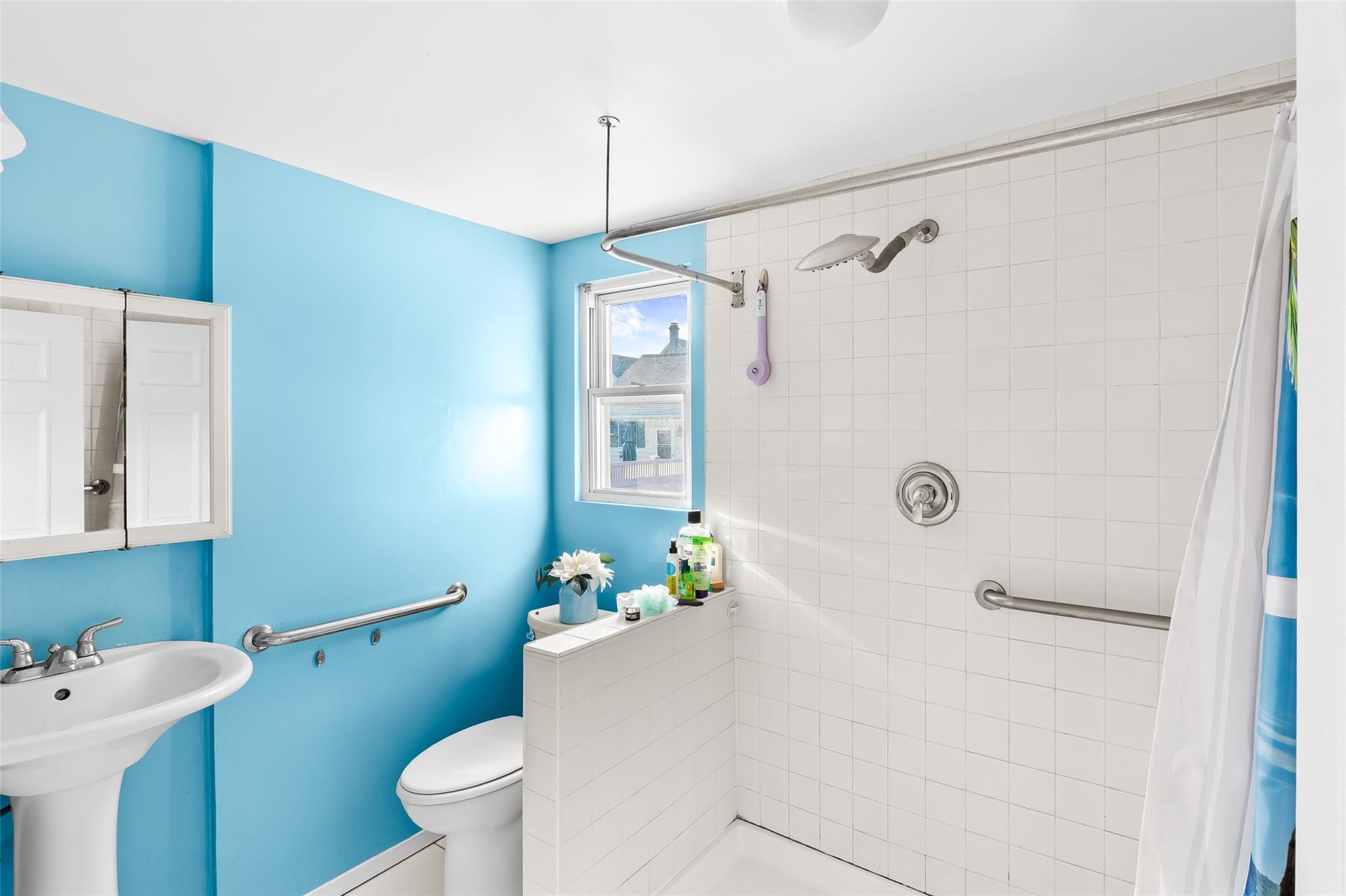 #13 photo, 2814 Weeks Avenue, Oceanside , NY 11572