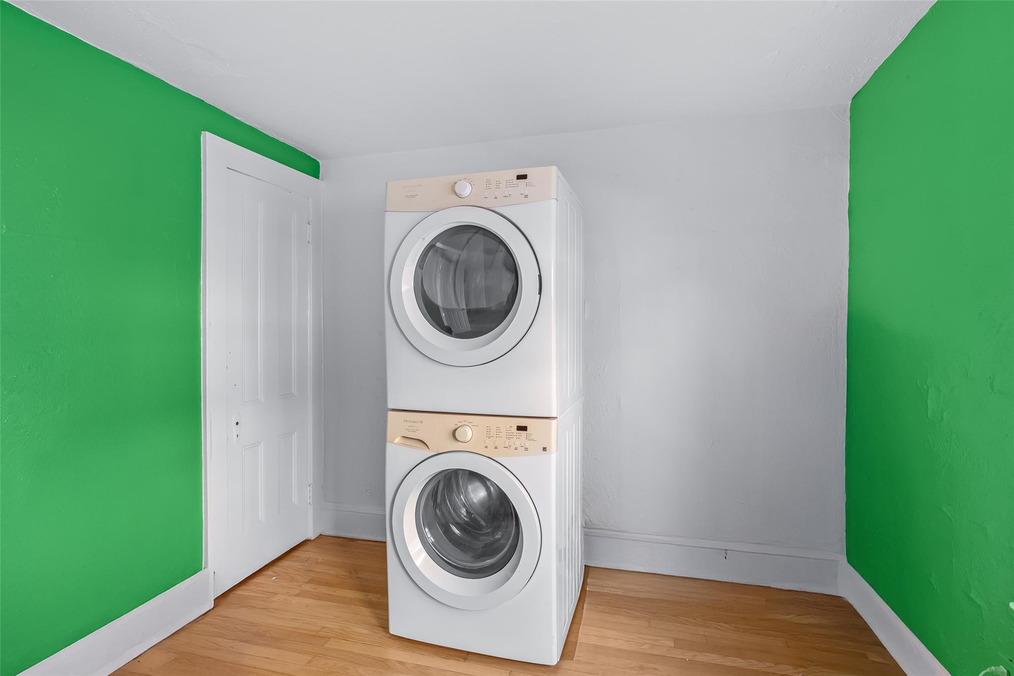 #15 photo, 2814 Weeks Avenue, Oceanside , NY 11572