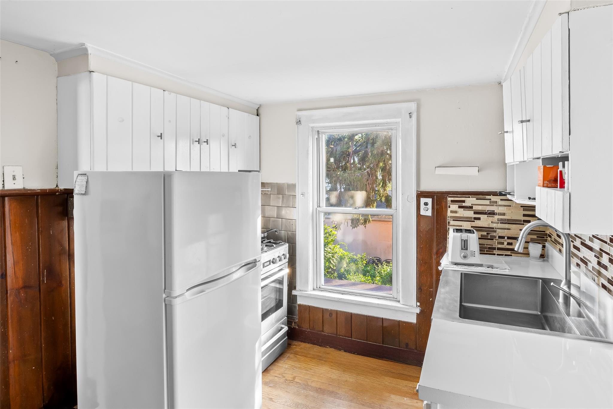 #20 photo, 2814 Weeks Avenue, Oceanside , NY 11572