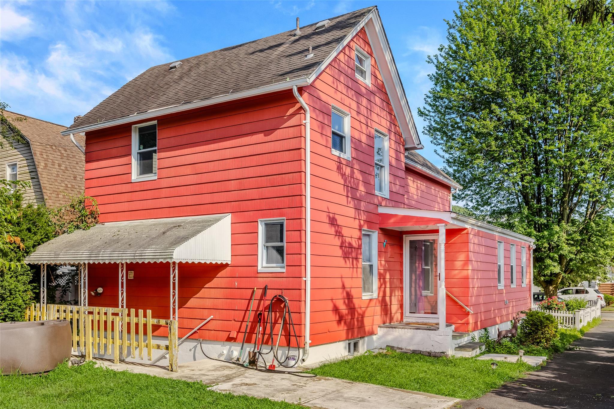 #4 photo, 2814 Weeks Avenue, Oceanside , NY 11572