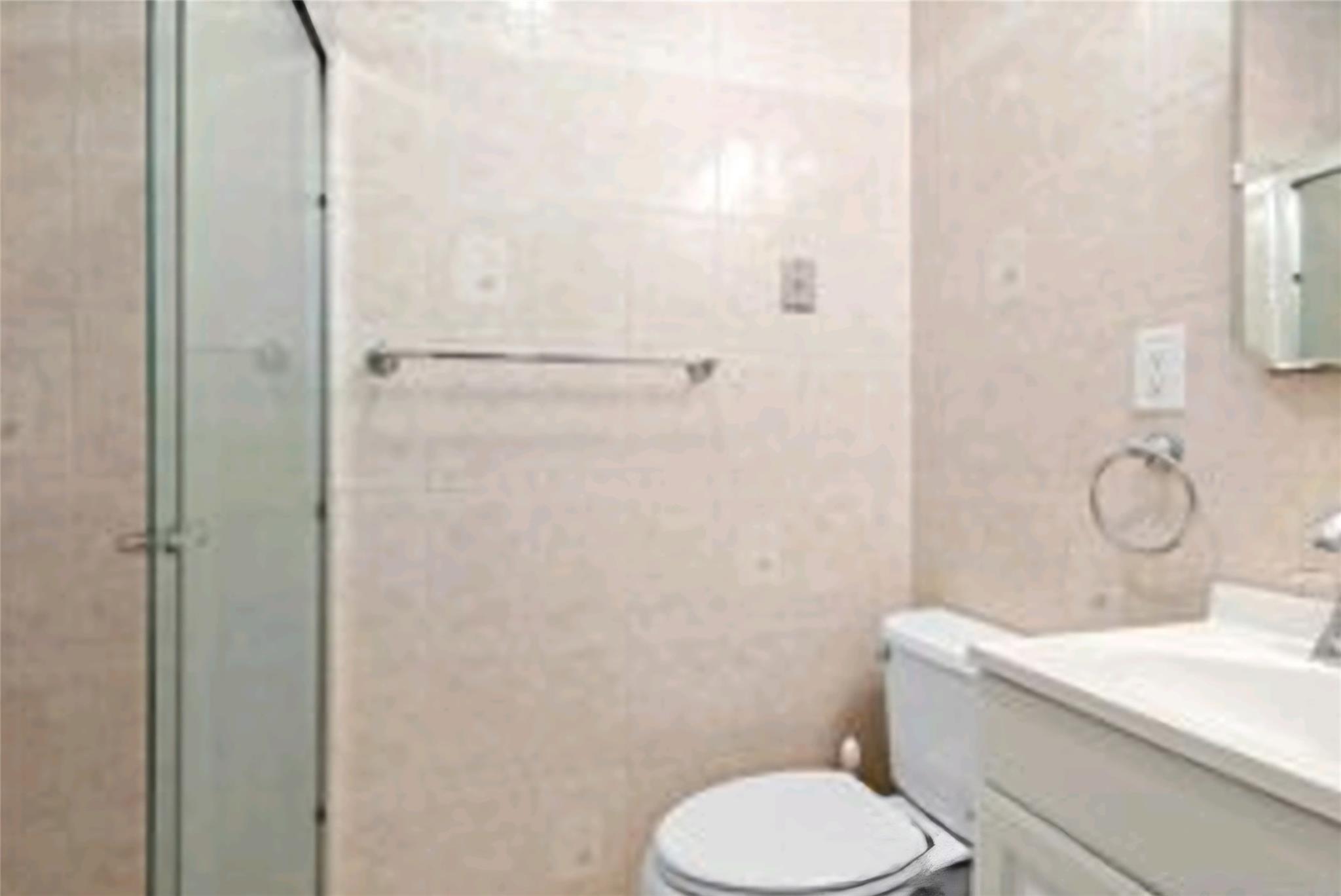 #9 photo, 836 Revere Avenue, ブロンクス区 Bronx , NY 10465