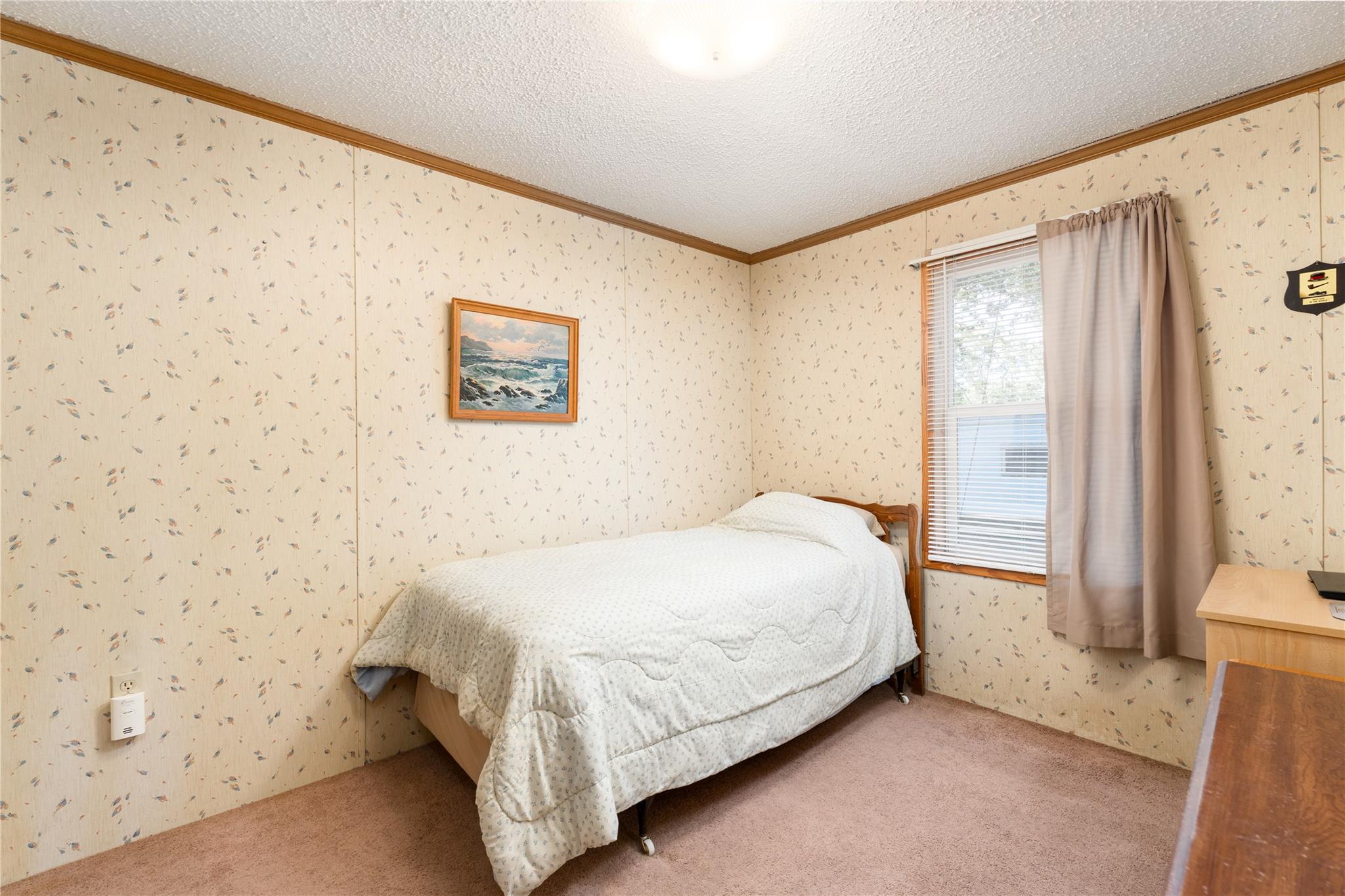 #11 photo, 229 W Montauk Highway, サフォーク郡 Hampton Bays , NY 11946