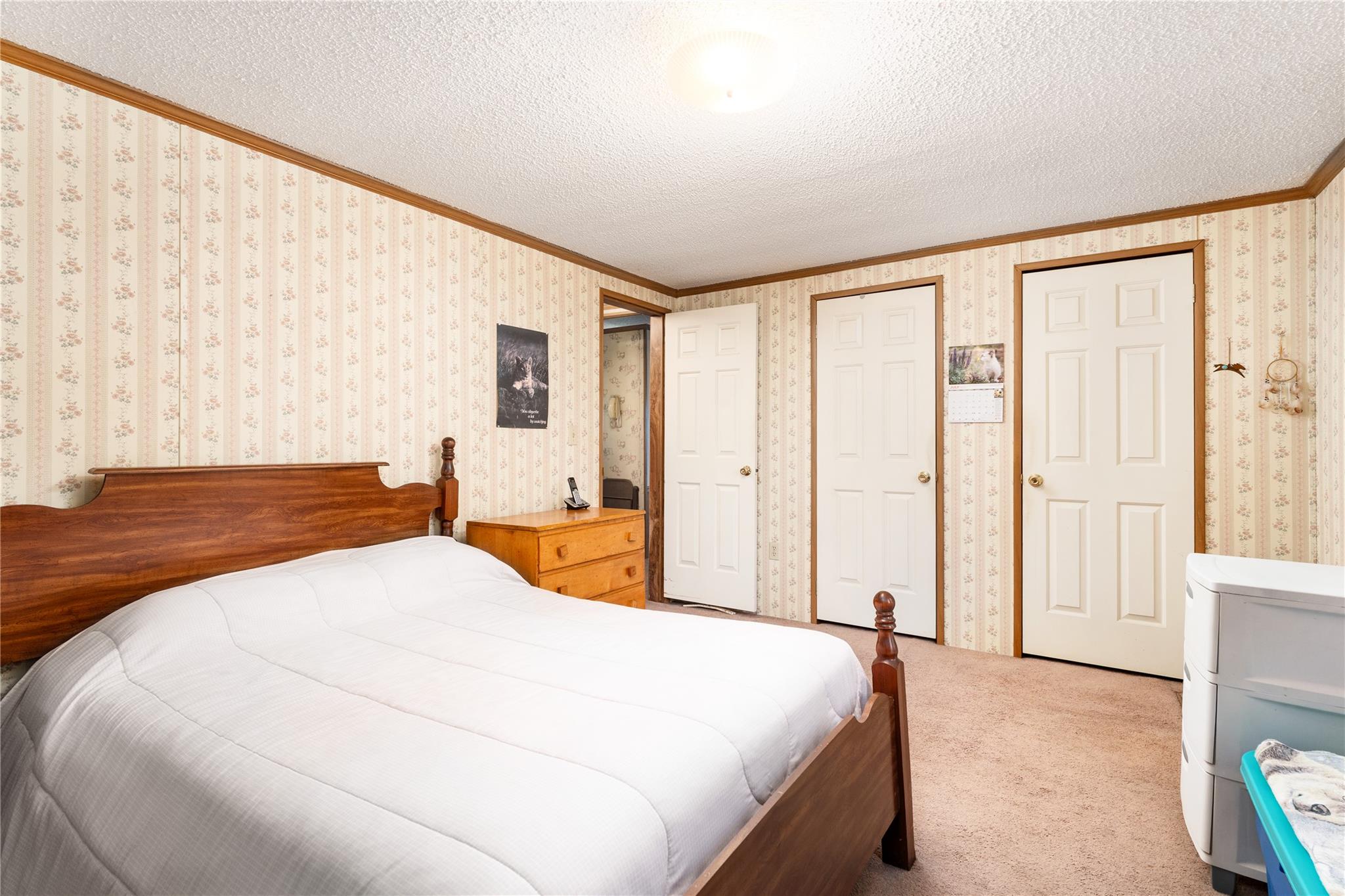 #13 photo, 229 W Montauk Highway, サフォーク郡 Hampton Bays , NY 11946