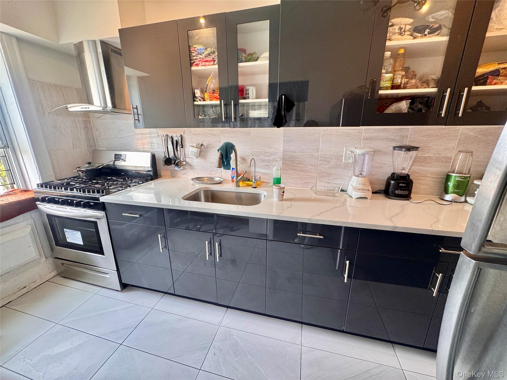 #11 photo, 33-54 99th Street, クイーンズ区 Corona , NY 11368