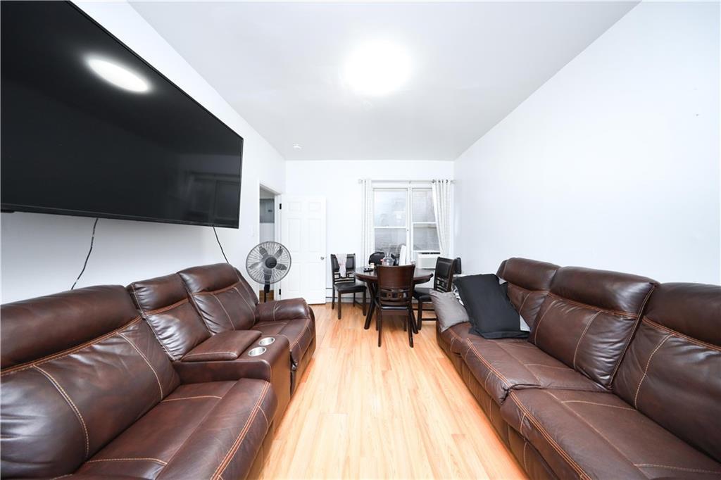 #11 photo, 5222 4th Avenue, ブルックリン区 Brooklyn , NY 11220