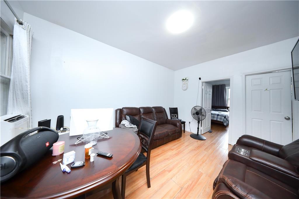 #12 photo, 5222 4th Avenue, ブルックリン区 Brooklyn , NY 11220