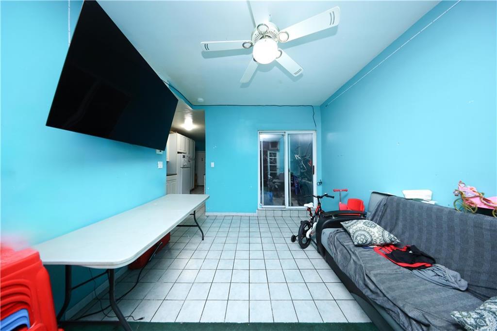 #6 photo, 5222 4th Avenue, ブルックリン区 Brooklyn , NY 11220