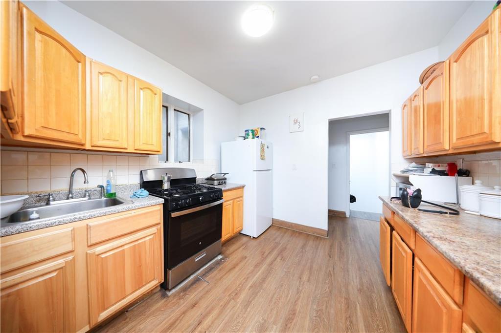 #9 photo, 5222 4th Avenue, ブルックリン区 Brooklyn , NY 11220