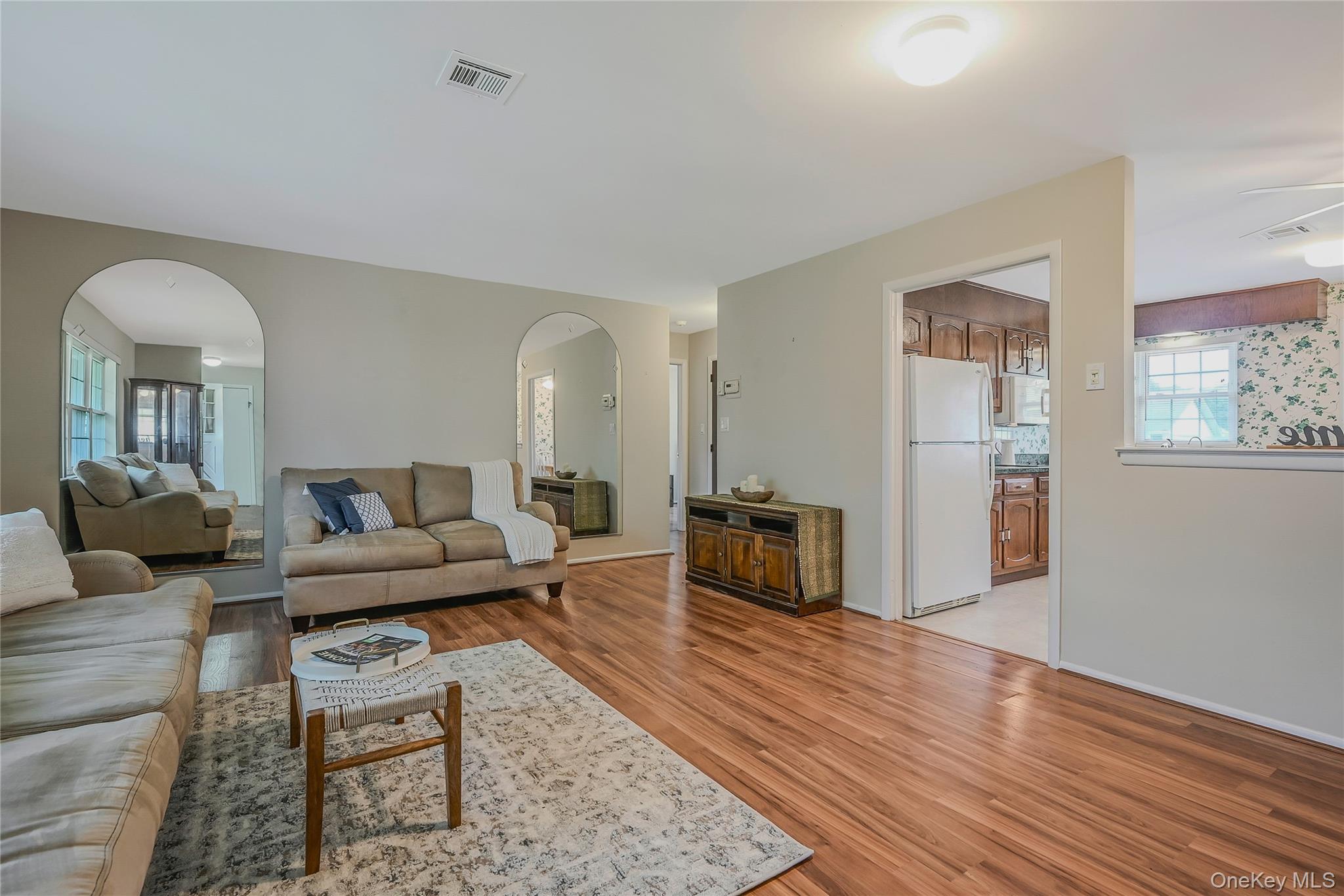 #3 photo, 310-C Woodbridge Drive, サフォーク郡 Ridge , NY 11961