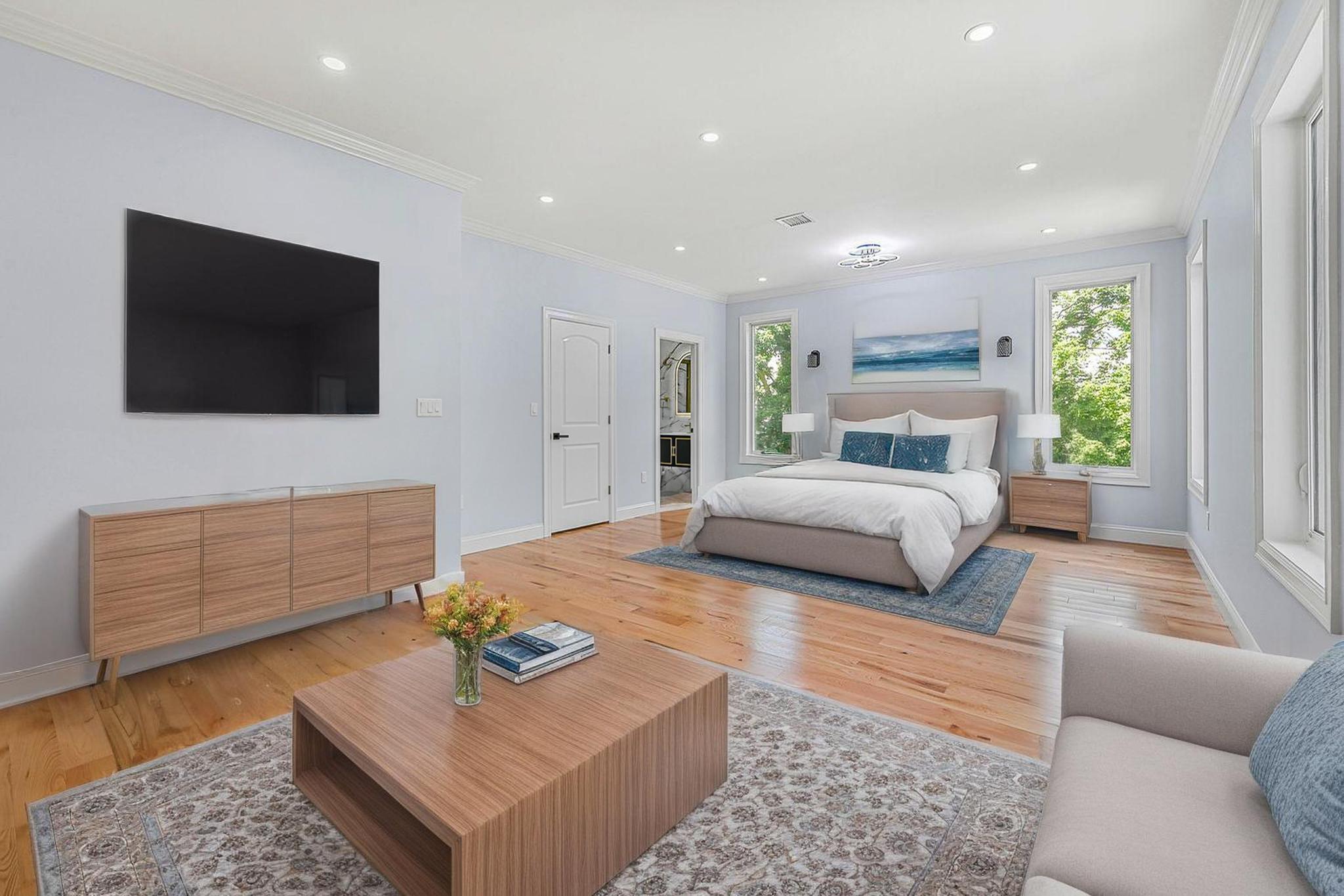 #13 photo, 892 Barry Drive, ناسو Valley Stream , NY 11580