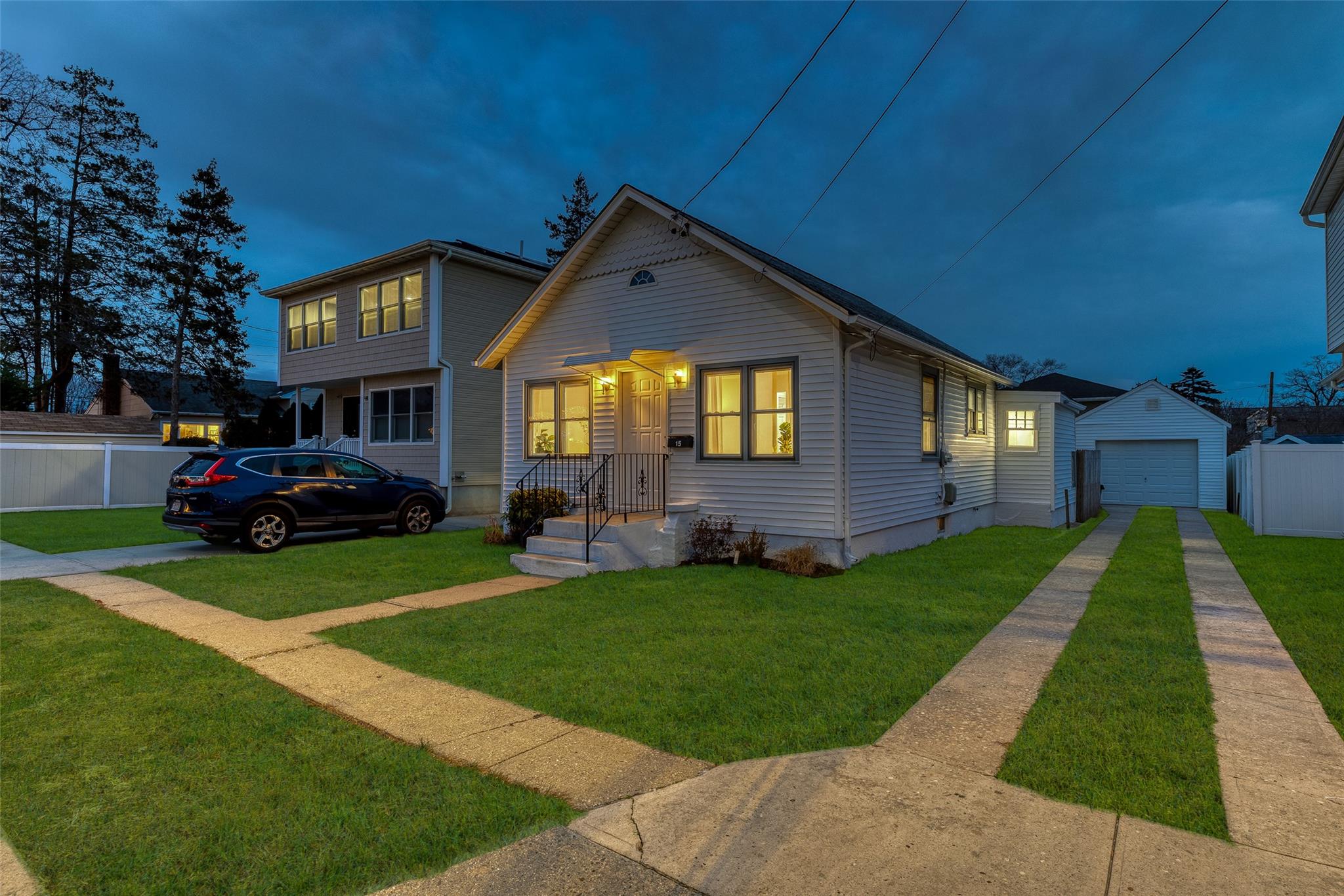 #1 photo, 15 Jefferson Avenue, ナッソー郡 Bellmore , NY 11710