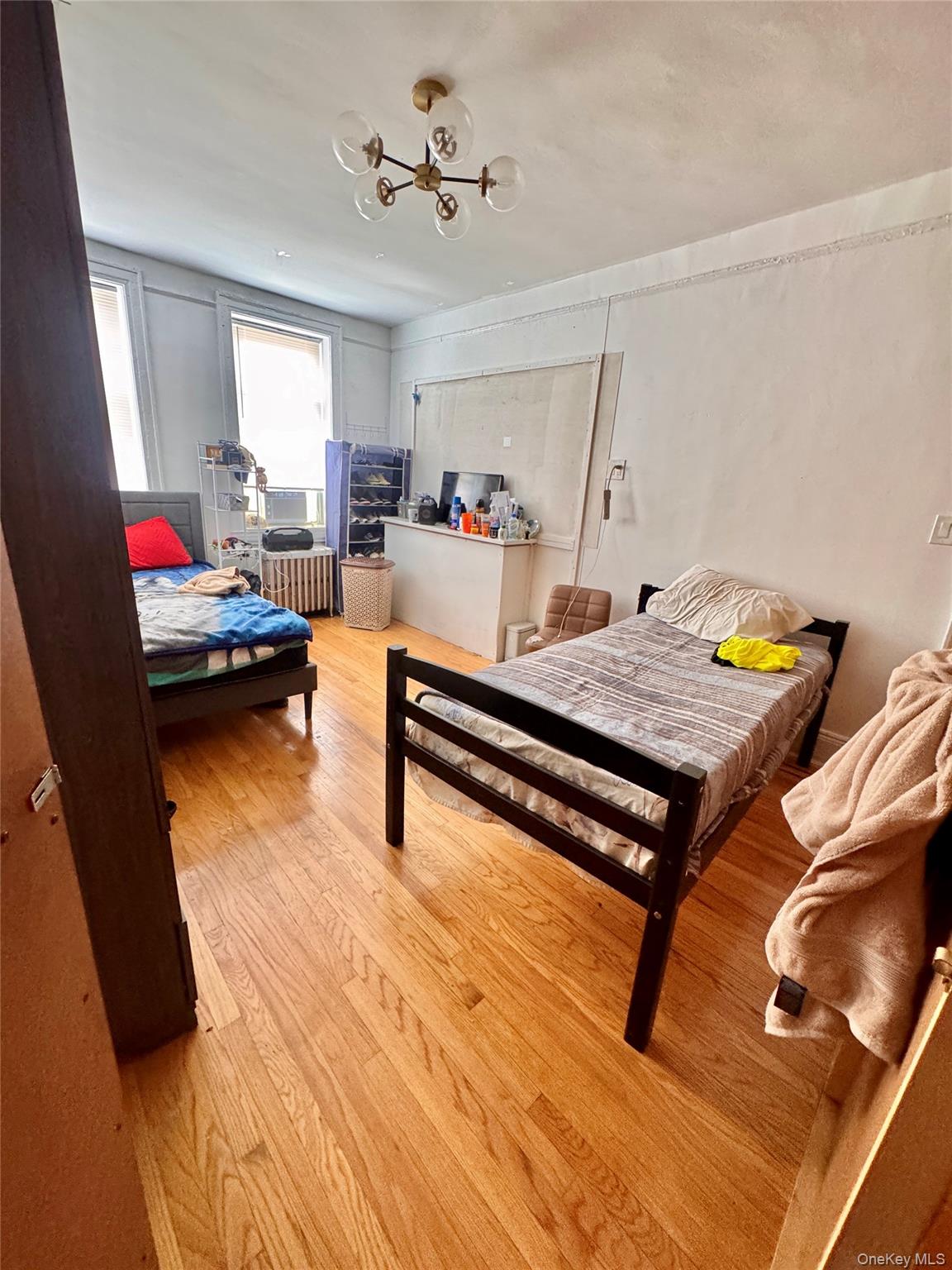 #15 photo, 98-15 34th Ave, クイーンズ区 Corona , NY 11368