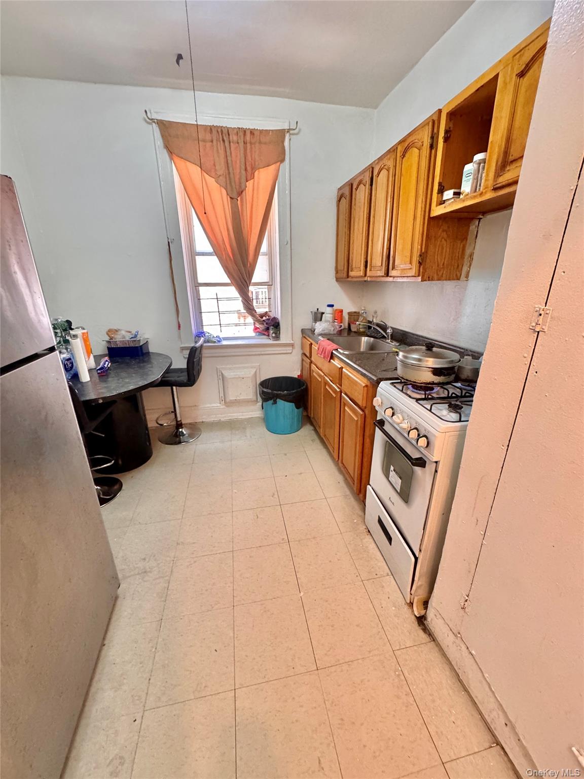 #17 photo, 98-15 34th Ave, クイーンズ区 Corona , NY 11368