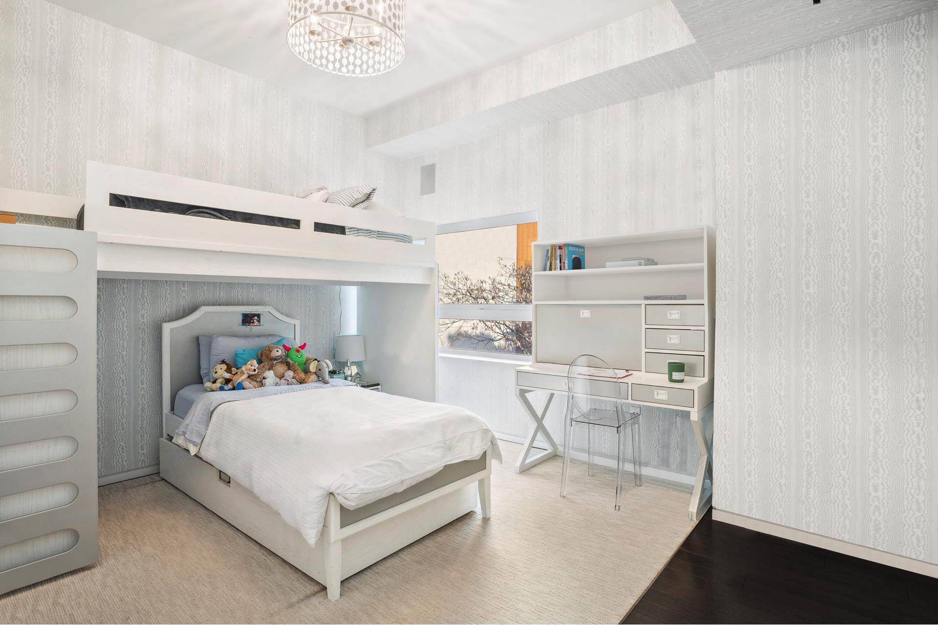 #12 photo, 515 W 23RD Street, マンハッタン Chelsea , NY 10011