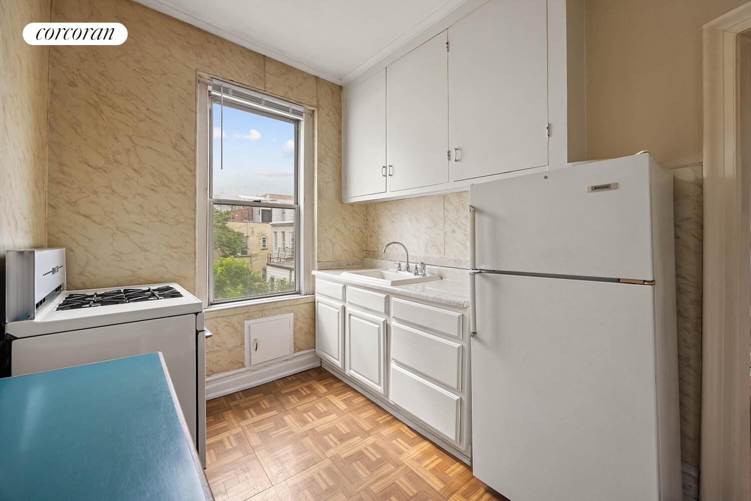 #8 photo, 4015 7TH Avenue, 布鲁克林 Sunset Park , NY 11232