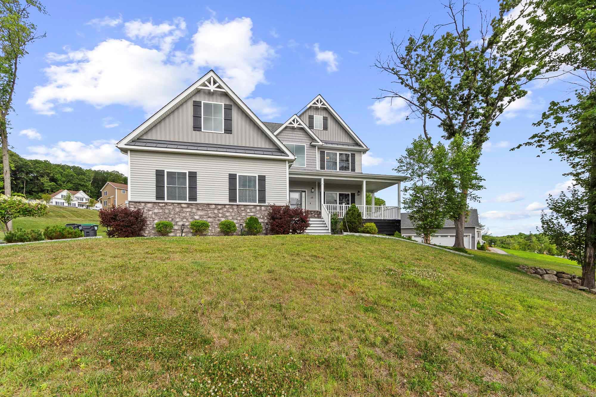#1 photo, 15 Debra Lane, 紐約州 New Windsor , NY 12553