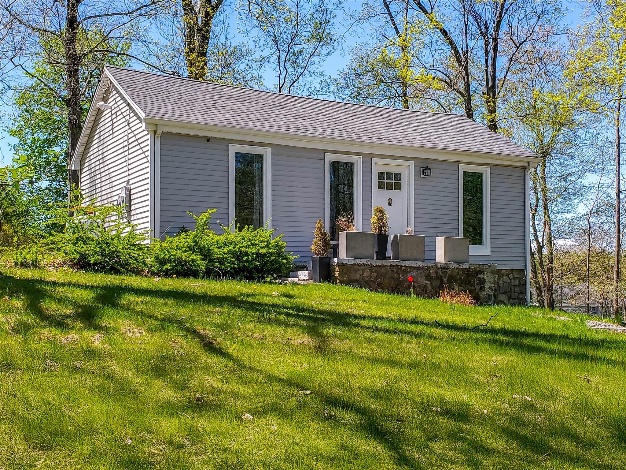 #1 photo, 9 Roseton, New Fairfield , CT 06812
