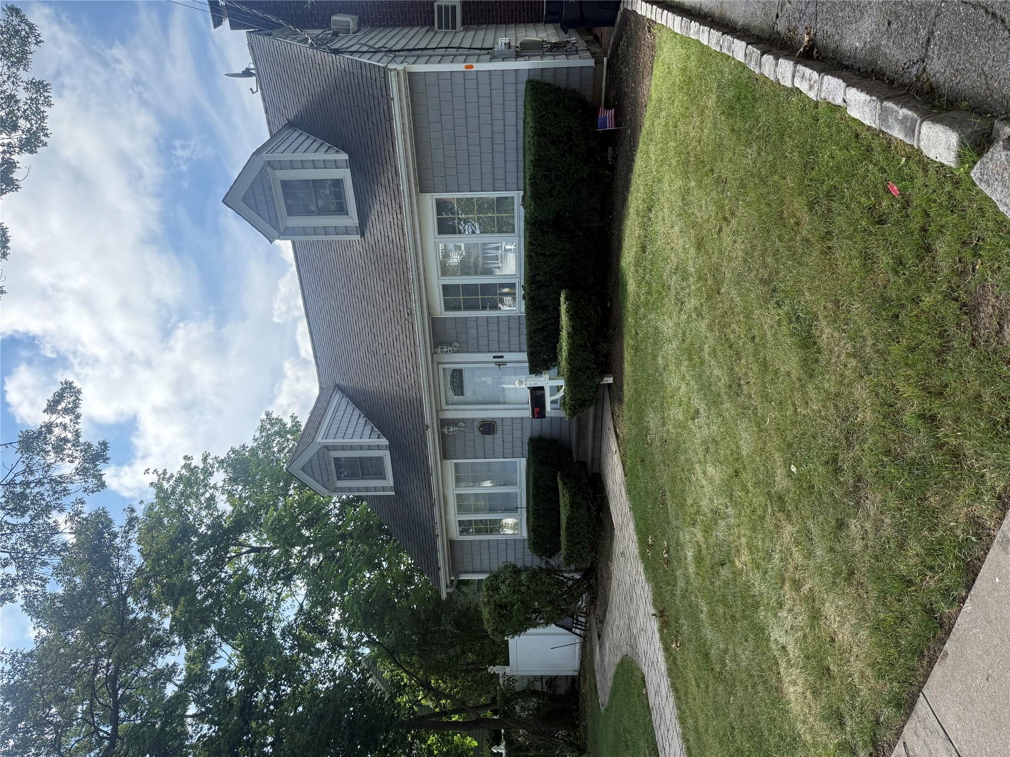 #1 photo, 35 Midwood Avenue, Farmingdale , NY 11735