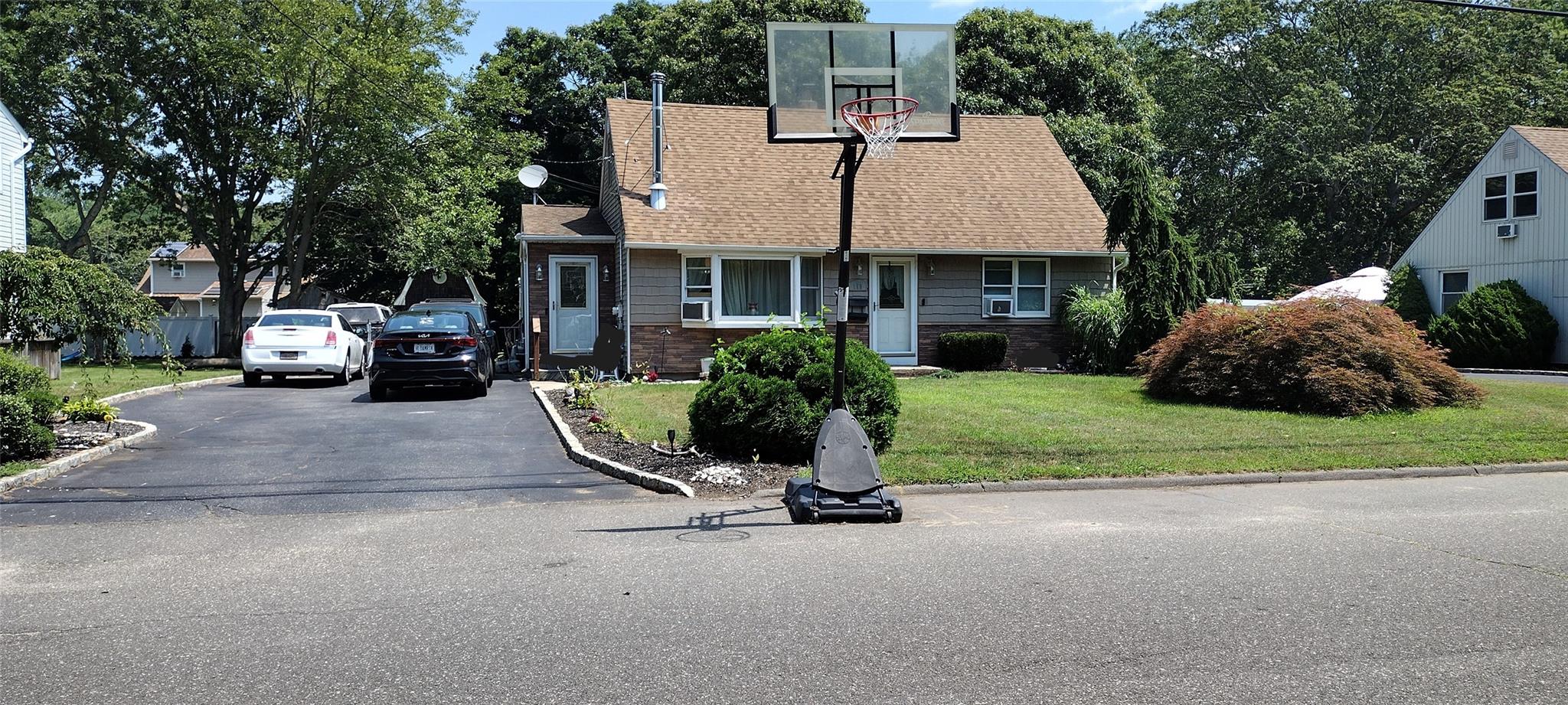 #2 photo, 158 Stanley Drive, サフォーク郡 Centereach , NY 11720