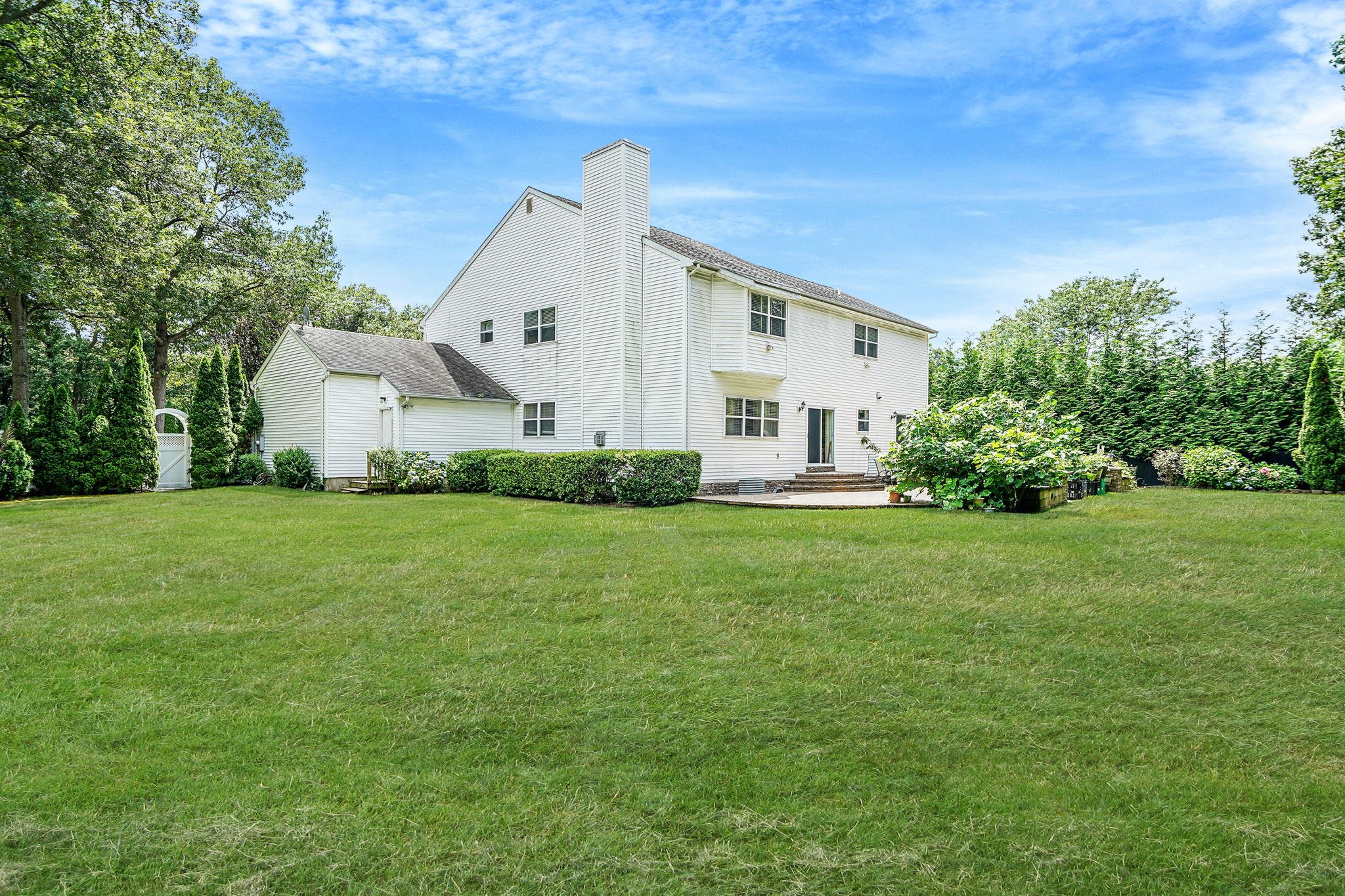 #8 photo, 7 Sara Court, サフォーク郡 Nesconset , NY 11767