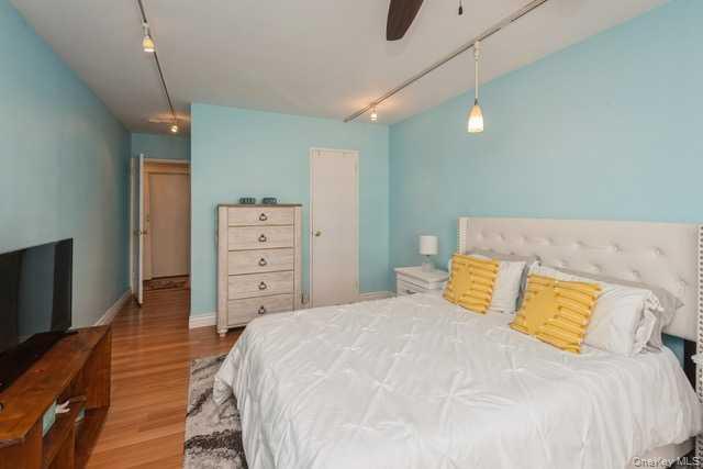 #6 photo, 450 Shore Road, Long Beach , NY 11561