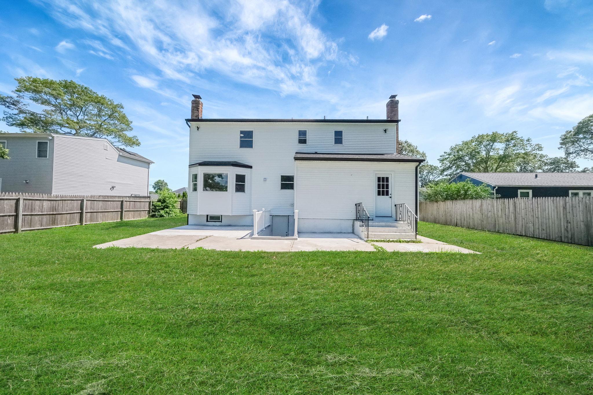 #2 photo, 55 Lama Drive, سوفولك Shirley , NY 11967