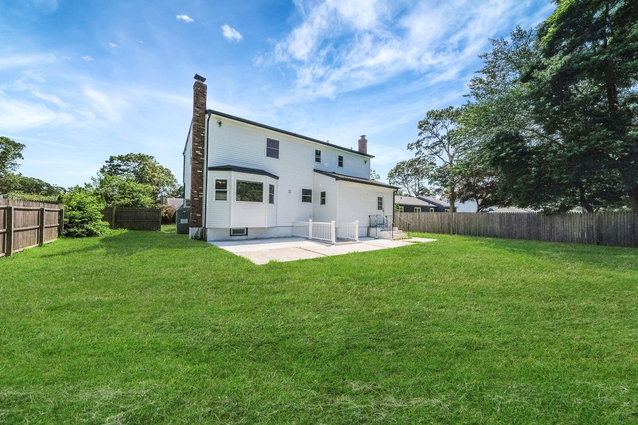 #3 photo, 55 Lama Drive, سوفولك Shirley , NY 11967