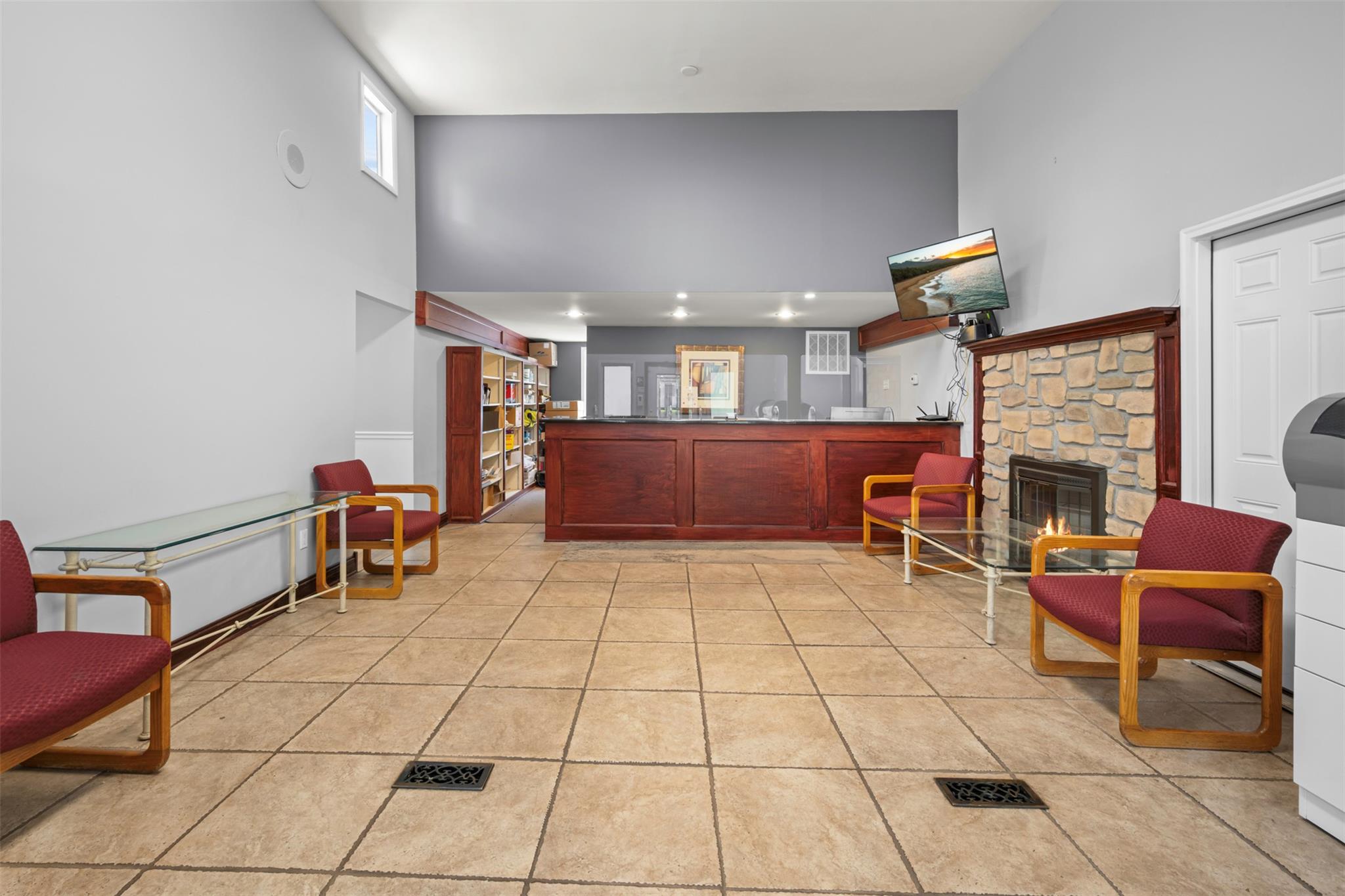 #18 photo, 10 Hunter Avenue, サフォーク郡 Miller Place , NY 11764