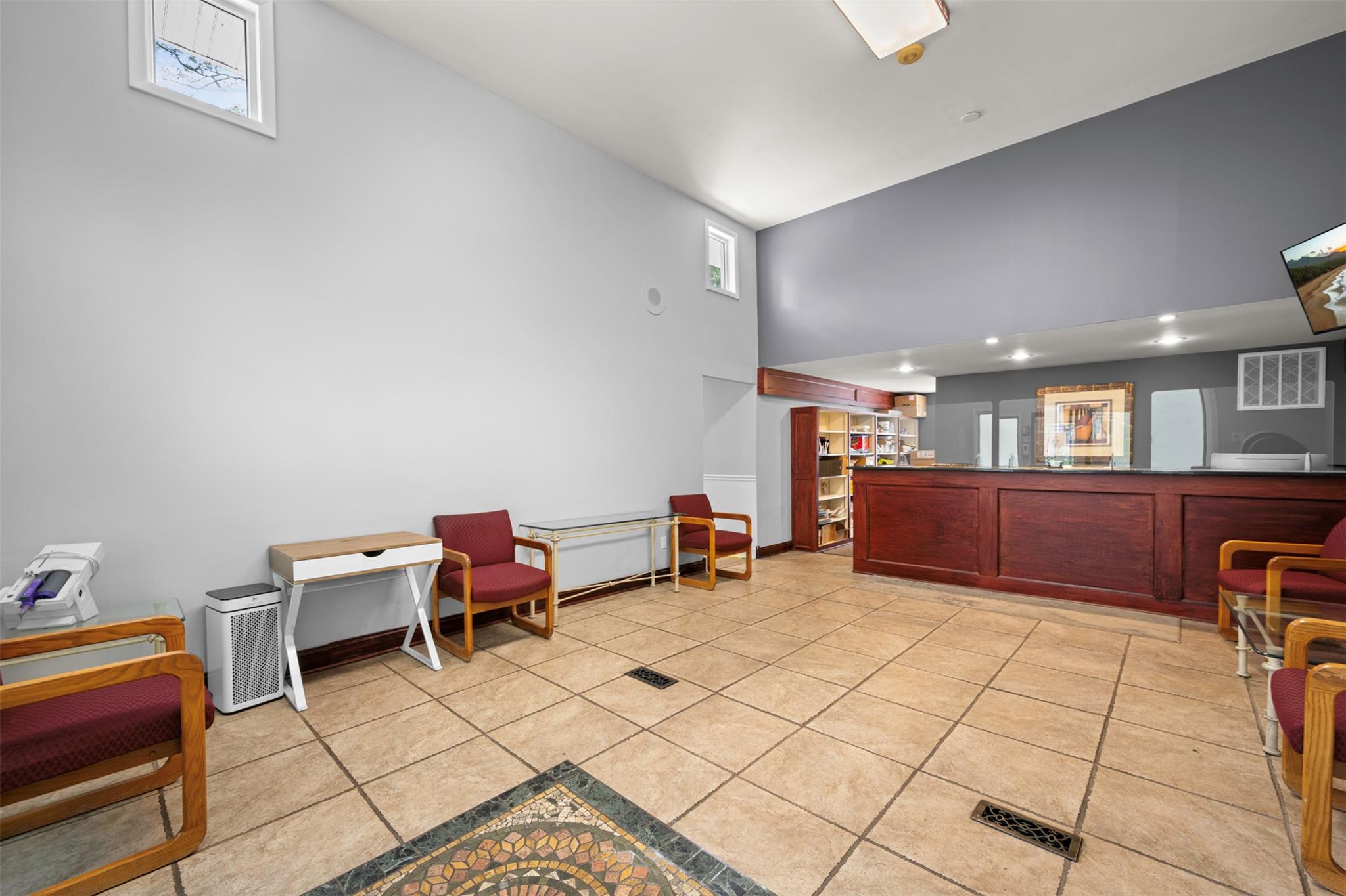 #20 photo, 10 Hunter Avenue, サフォーク郡 Miller Place , NY 11764