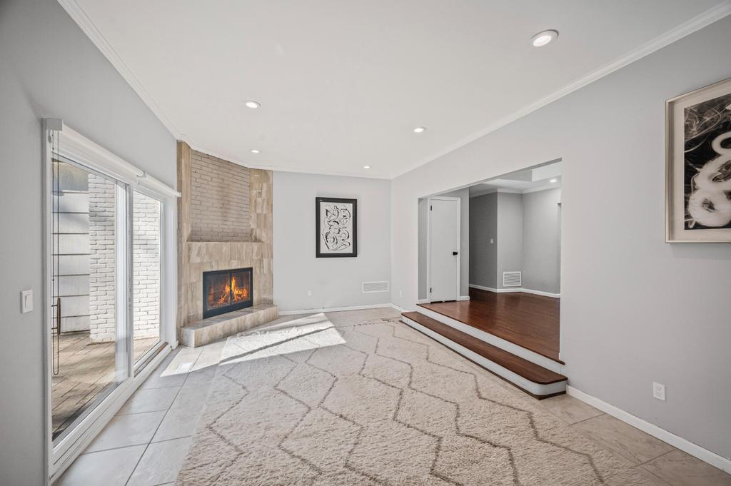 #11 photo, 110 Peach Drive, East Hills , NY 11576