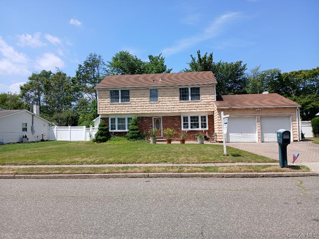 #19 photo, 38 Tulip Grove Drive, 東長島 Lake Grove , NY 11755