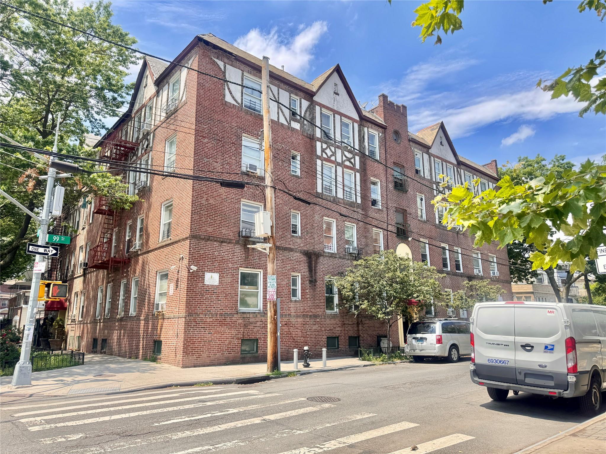#1 photo, 98-15 34th Ave, 皇后區 可樂娜 Corona , NY 11368