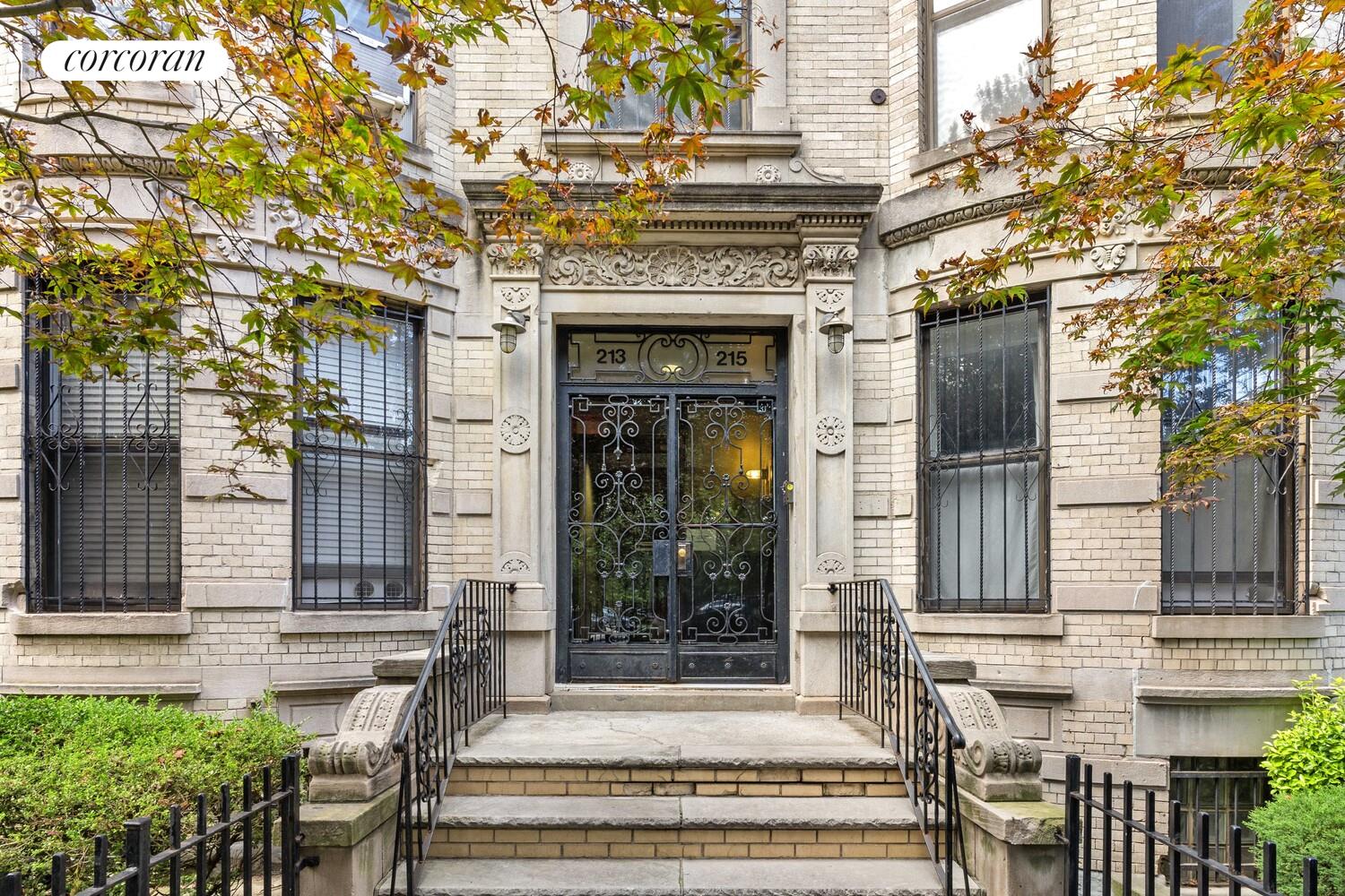 #1 photo, 213 EASTERN Parkway, 布鲁克林 Crown Heights , NY 11238
