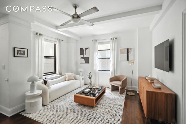 #1 photo, 215 W 75th Street, 曼哈頓 上西城 Upper West Side , NY 10023