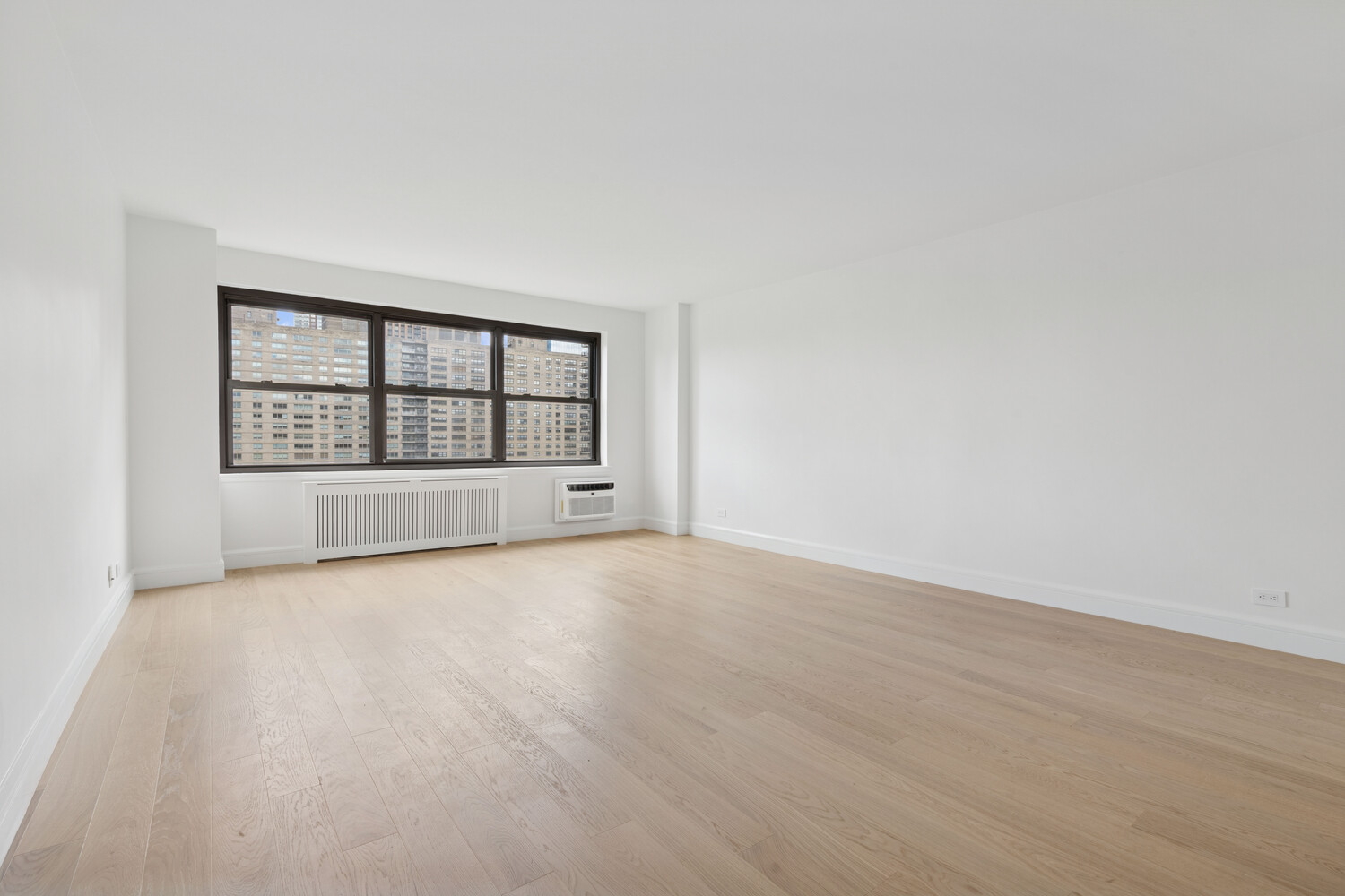 #13 photo, 185 W END Avenue, マンハッタン Lincoln Square , NY 10023