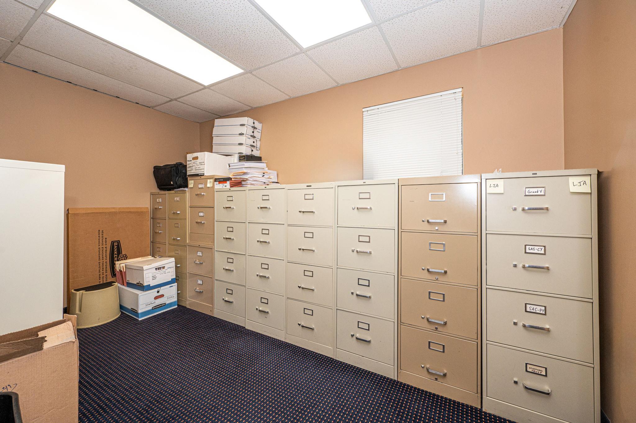 #18 photo, 325 Middle Country Raod, サフォーク郡 Smithtown , NY 11787