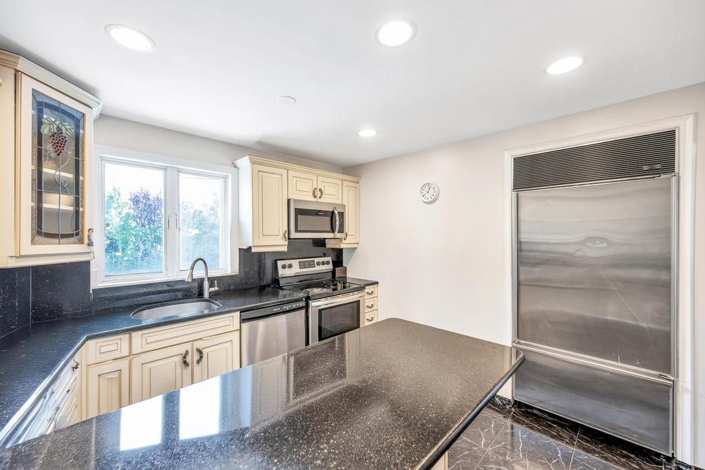 #14 photo, 64 Hodson Avenue, ナッソー郡 Lynbrook , NY 11563