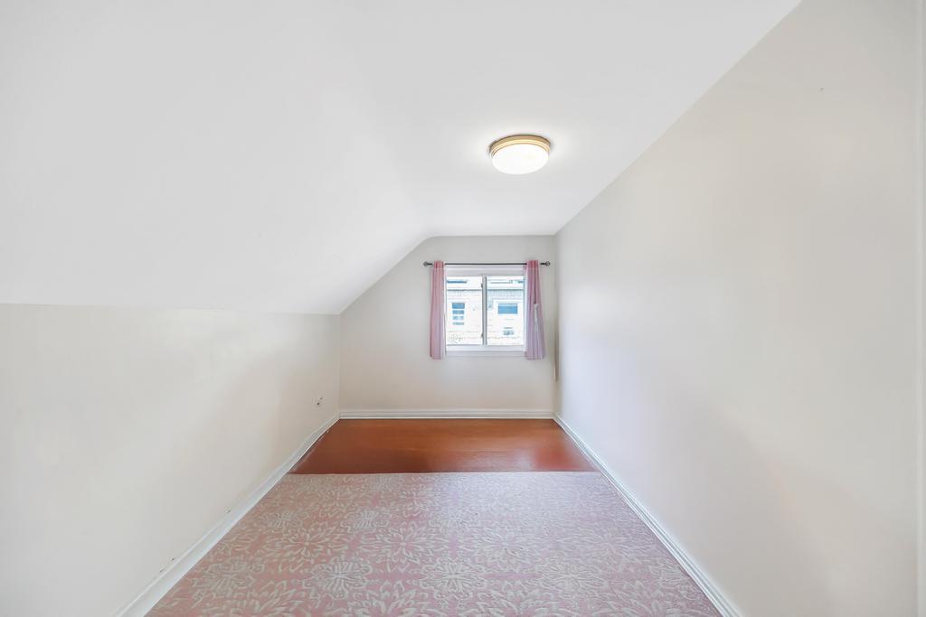 #20 photo, 64 Hodson Avenue, ナッソー郡 Lynbrook , NY 11563