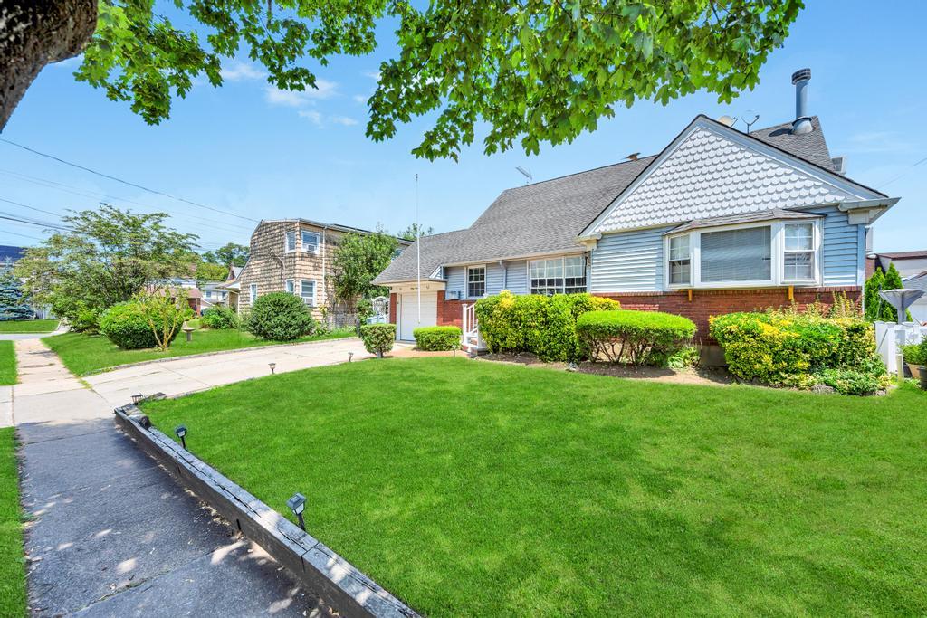 #5 photo, 64 Hodson Avenue, ナッソー郡 Lynbrook , NY 11563