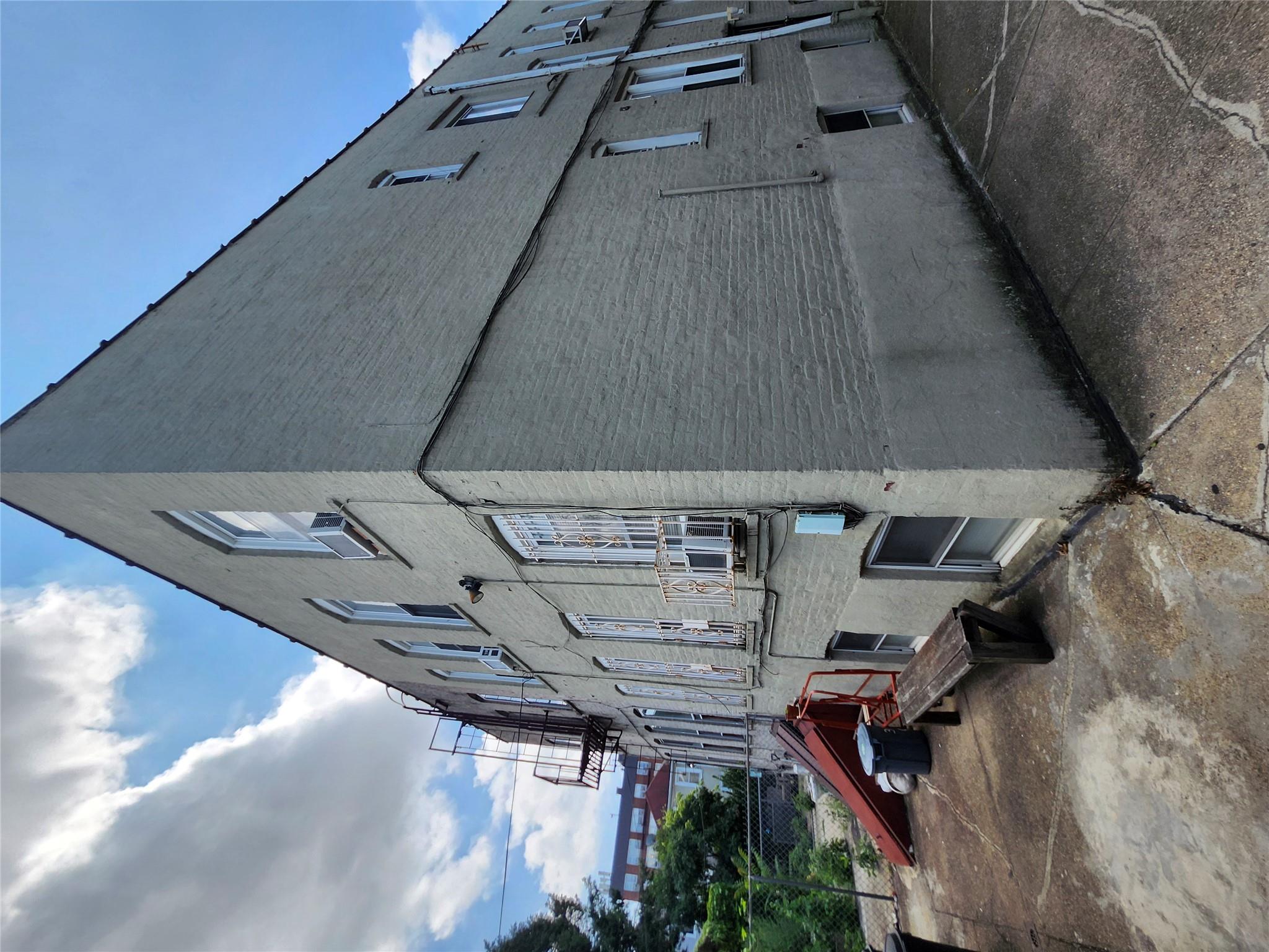 #14 photo, 317 E 49th Street, Brooklyn , NY 11203