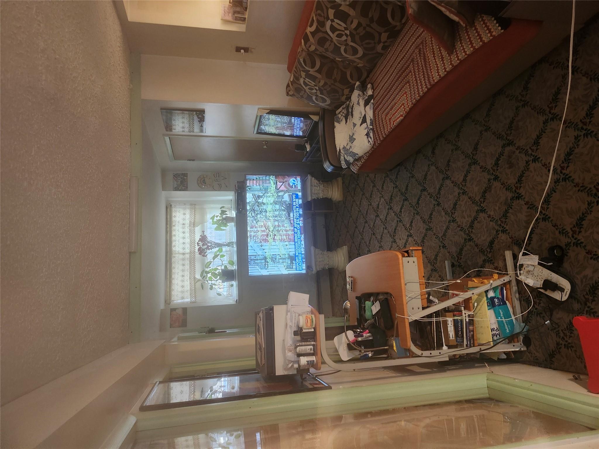 #4 photo, 317 E 49th Street, Brooklyn , NY 11203