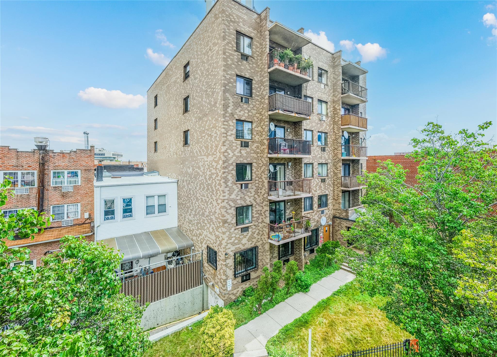 #1 photo, 5409 108th Street, クイーンズ区 Corona , NY 11368