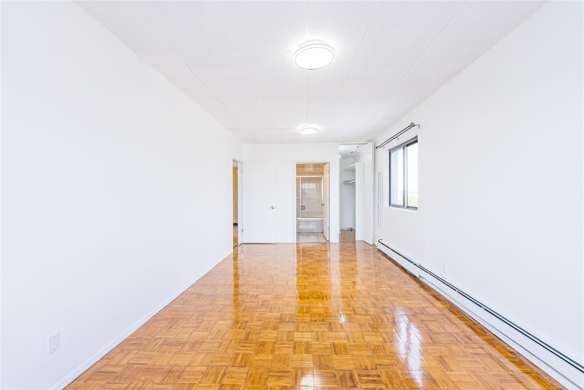 #16 photo, 5409 108th Street, クイーンズ区 Corona , NY 11368